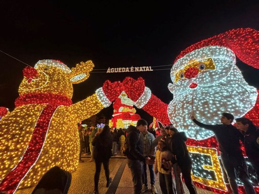 Águeda inaugura iluminações de Natal com o Maior Pai Natal do Mundo como atração principal