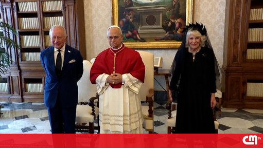 Encontro Histórico no Vaticano: Rei Carlos III e Papa Leão XIV em Oração Conjunta