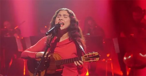 Silvana Estrada Deslumbra en 'Jimmy Kimmel Live!'

con la Filarmónica de Los Ángeles