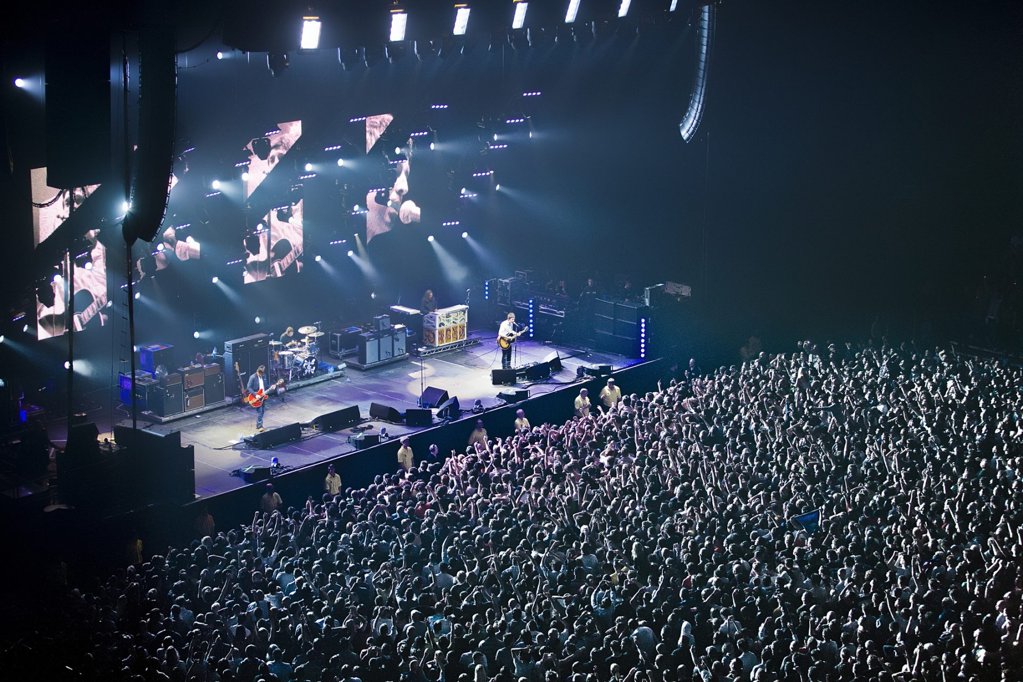 Tragédia em Wembley: Fã morre durante concerto dos Oasis