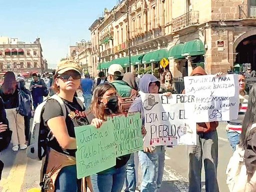 Asesinato del alcalde de Uruapan desata crisis y protestas en Michoacán