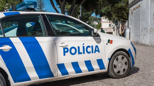 Homem Barricado no Barreiro após Disparar sobre Cunhado Gera Alerta de Segurança