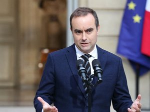 La polémique sur les indemnités des ministres éphémères