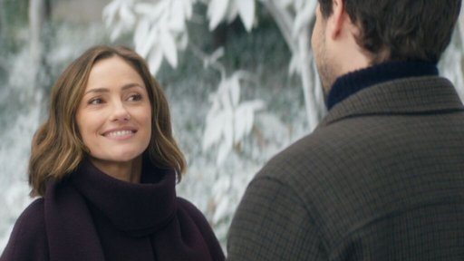 *Champagne Problems* : la nouvelle comédie romantique de Noël qui cartonne sur Netflix