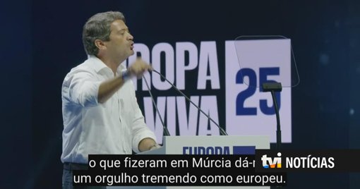 André Ventura elogia "caçada a imigrantes" em congresso de extrema-direita