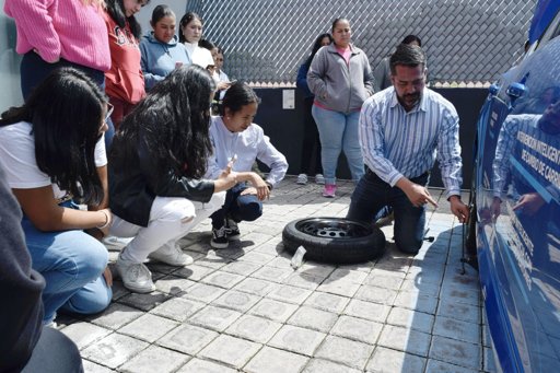 Gobierno de San Pedro Cholula imparte curso de manejo para mujeres