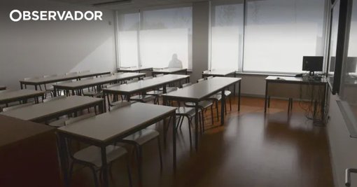 Acusação Contra Falsa Professora que Lecionou Durante 36 Anos