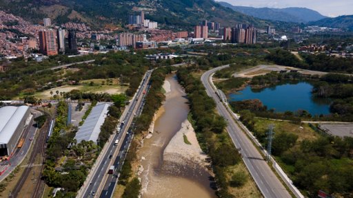 Con inversión de $663.000 millones, el programa “Mi Río, Mis Quebradas” busca transformar los afluentes de Medellín