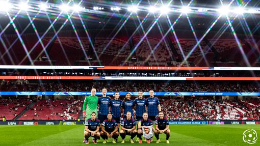 Equipa feminina do Benfica perde por 2-0 com o campeão europeu Arsenal
