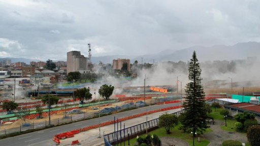 Histórica implosión de los puentes de "El Pulpo" en Bogotá da inicio a la megaobra "La Nueva Calle 13"