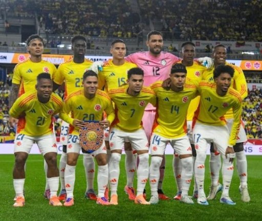 Richard Ríos supera susto por molestia en el tobillo y está disponible para la Selección