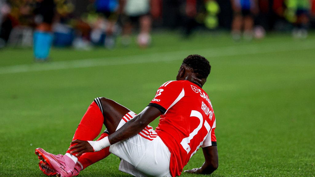 Grave Lesão de Bruma Abala Início de Época do Benfica e Força Ida ao Mercado