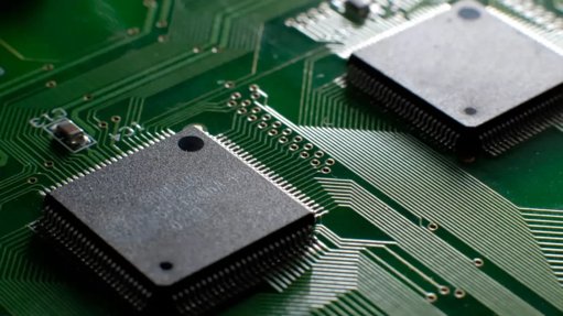 Crise de Semicondutores e Tensões Geopolíticas Afetam Produção Automóvel Europeia