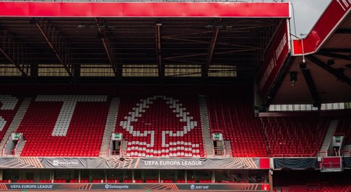 Sean Dyche é o principal candidato para assumir o comando do Nottingham Forest