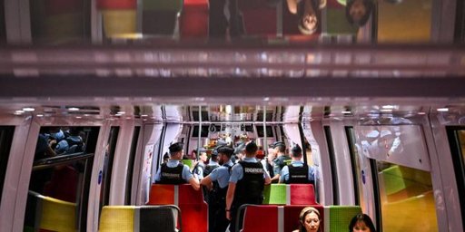 Tentative de viol dans le RER C : le suspect arrêté grâce à l'intervention d'une passagère