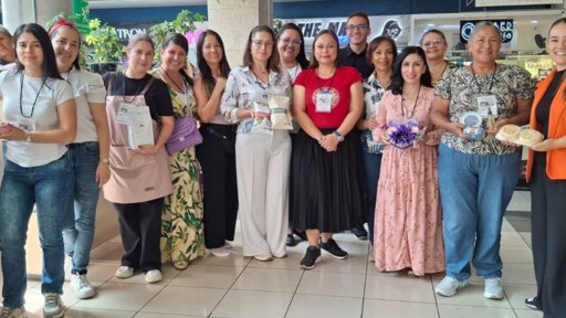 Alcaldía de Pereira apoya a mujeres emprendedoras del sector religioso para visibilizar sus proyectos económicos