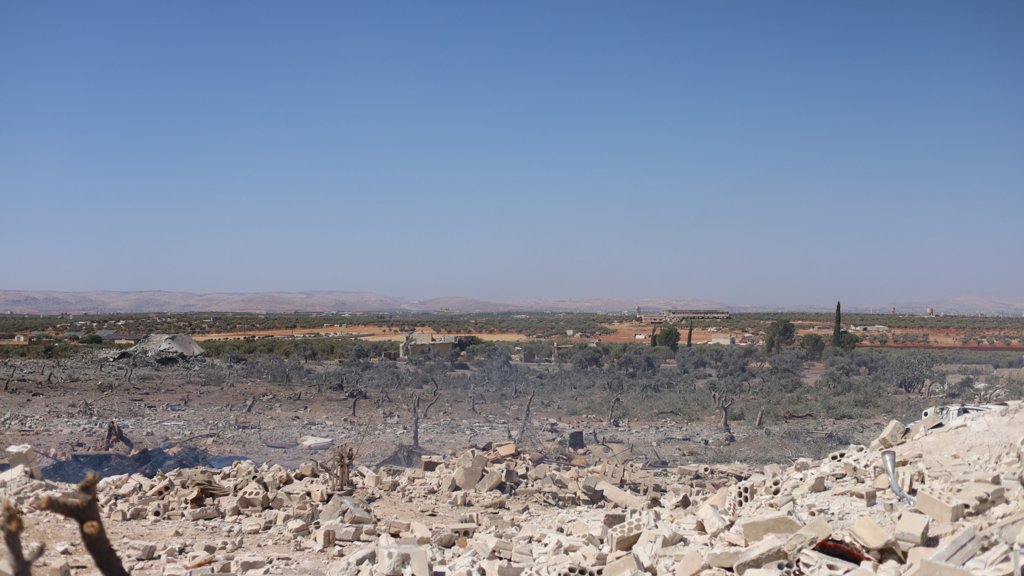 Conflito na Síria Persiste com Explosão em Idlib e Desenvolvimentos Judiciais contra Assad