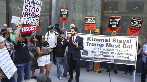 Suspensão de Jimmy Kimmel gera debate sobre liberdade de expressão e pressão política