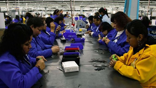 Grupo Carso y Pemex sellan alianza de casi 2 mil mdd para perforar en Campo Ixachi