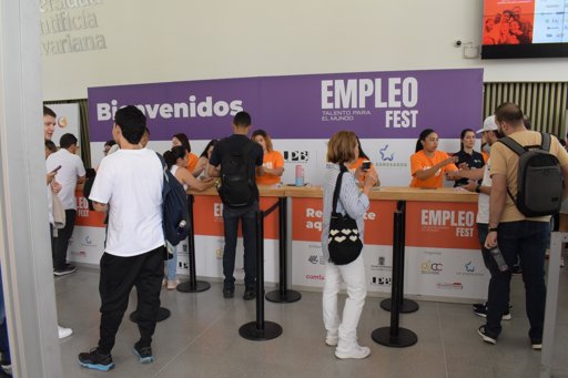 Medellín combate el desempleo con Empleo Fest: 10.000 vacantes formales en una sola jornada
