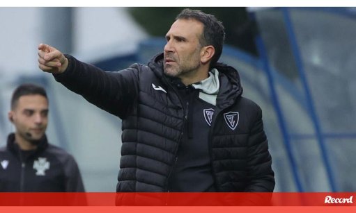 Empate entre Torreense e Académico de Viseu em jogo da terceira jornada