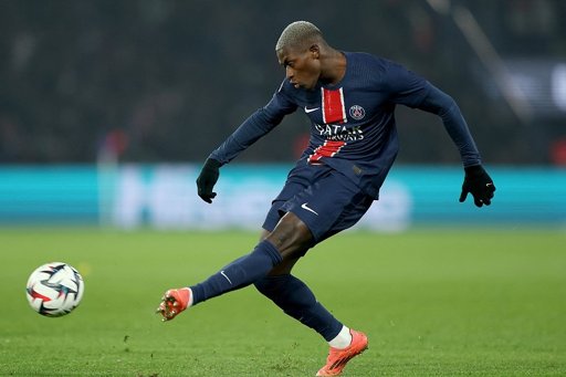 Lesão no joelho afasta Nuno Mendes da Seleção Nacional e do PSG