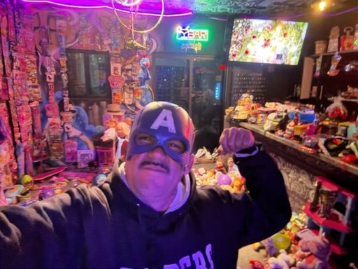 Grupo de 'Lowriders' en Chihuahua organiza colecta para regalar mil juguetes en Navidad