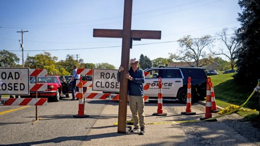 Ataque a Igreja no Michigan Desencadeia Debate sobre Violência