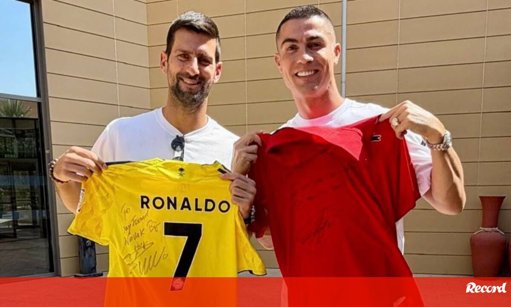 Cristiano Ronaldo e Novak Djokovic encontram-se e trocam prendas em Lisboa
