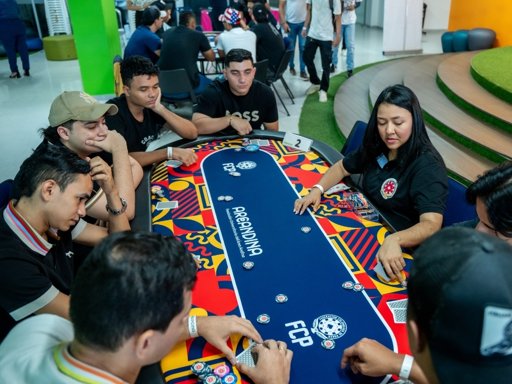 Valledupar se Convierte en Pionera al Integrar el Póker como Herramienta Educativa