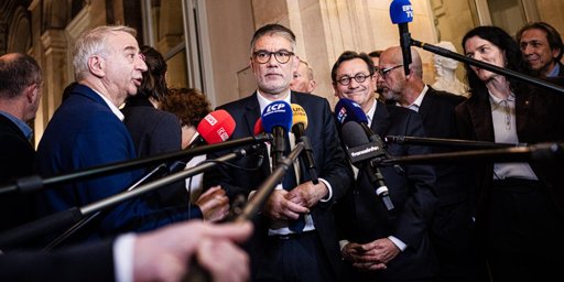 La dynamique de confrontation entre le gouvernement et les oppositions