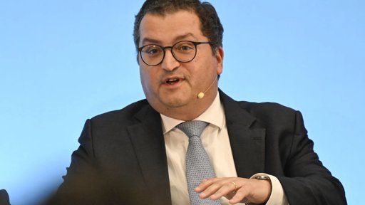 PS propõe aumento de pensões com base em excedente da Segurança Social