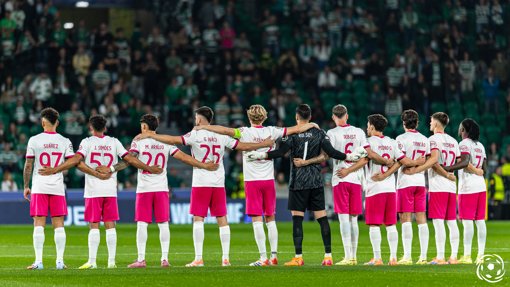 Zeno Debast sofre lesão muscular e desfalca defesa do Sporting por um mês