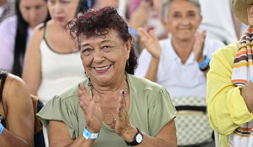 Mujeres en Colombia podrán pensionarse con menos semanas a partir de 2026