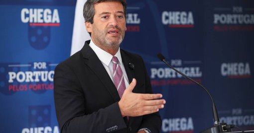 Expectativa em Torno da Decisão de Candidatura de André Ventura