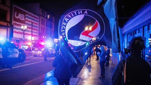 Após Assassinato de Charlie Kirk, Trump Designa Antifa como Organização Terrorista