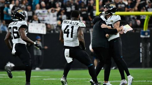 Cam Little de los Jaguars establece nuevo récord de gol de campo en la NFL