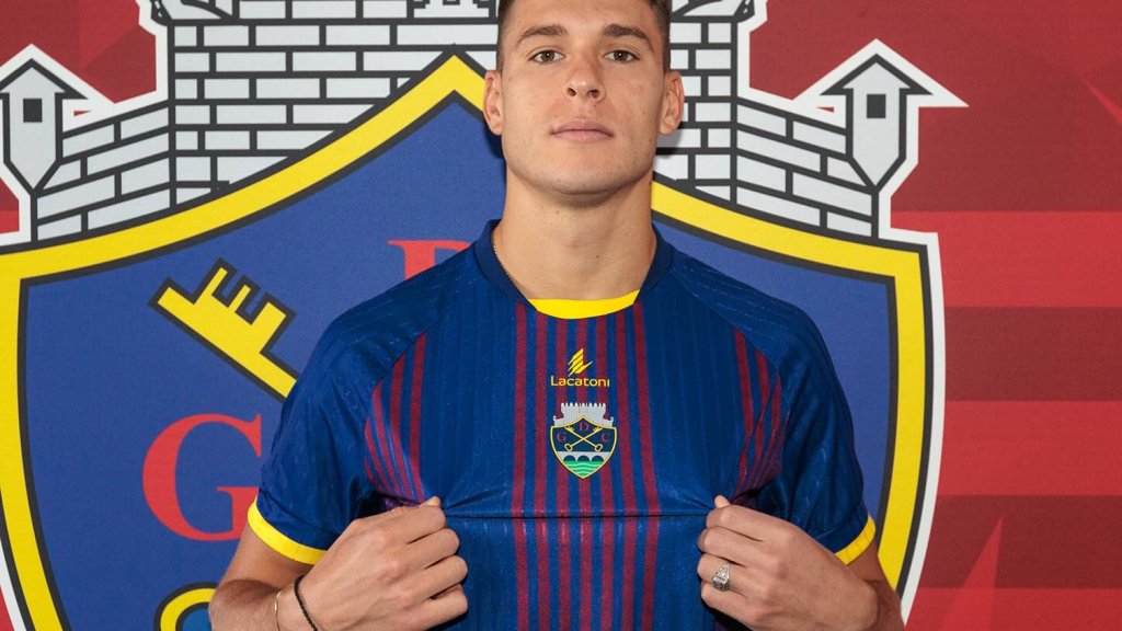 Desportivo de Chaves reforça ataque com Uros Milovanovic