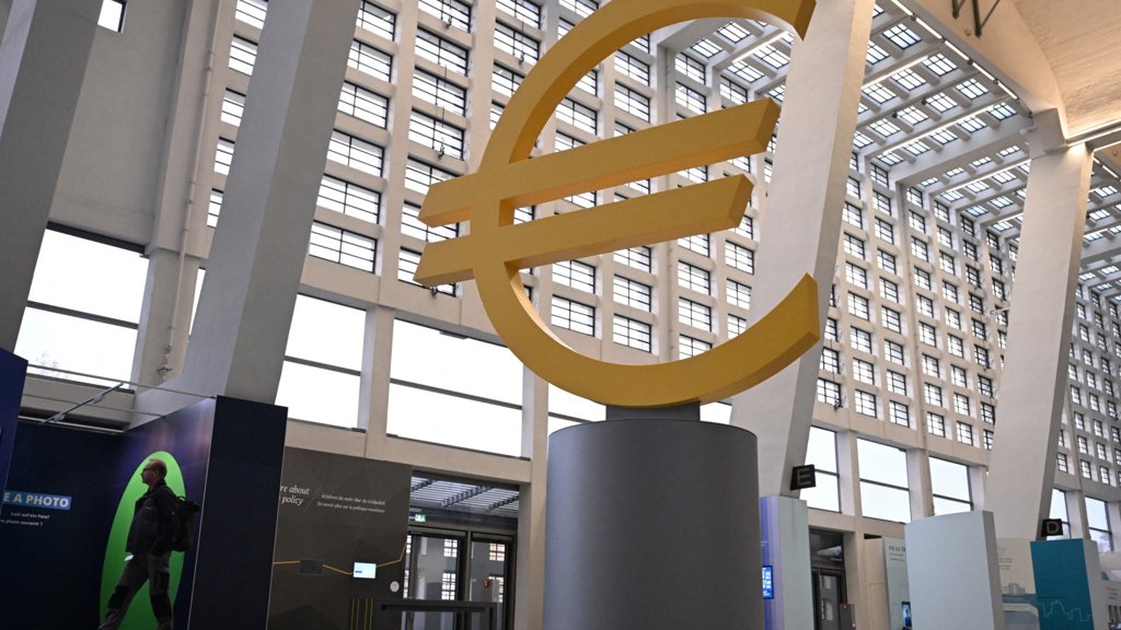 Mercados aguardam reunião do BCE com expectativa de manutenção das taxas de juro