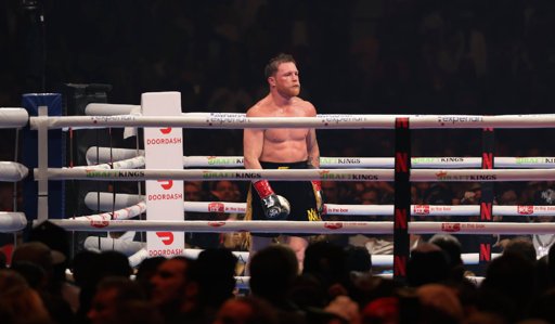 Cuestionan desempeño y falta de agresividad de Canelo en el ring