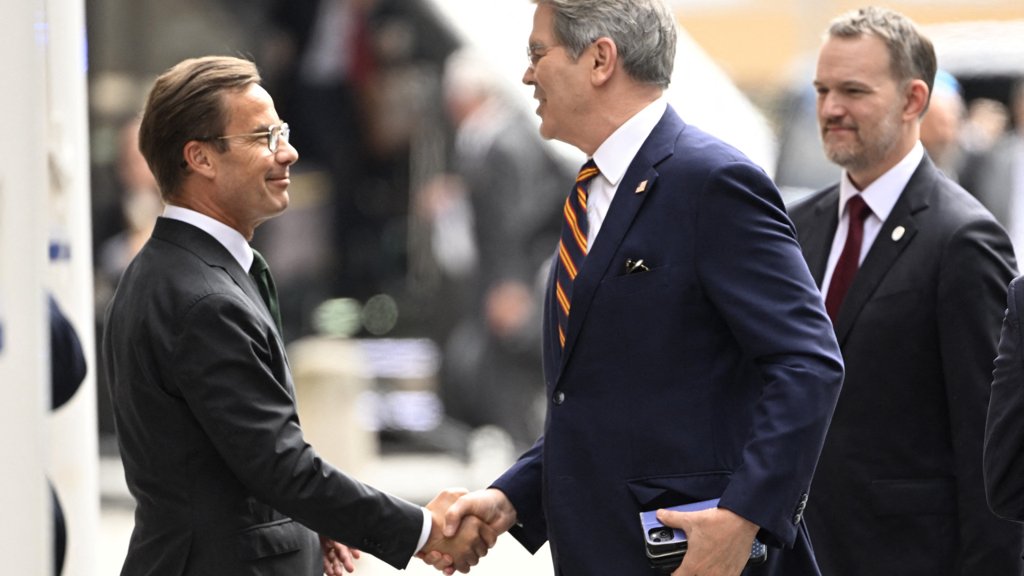 Tensões EUA-China Acentuam-se com Disputas Comerciais e a Questão de Taiwan