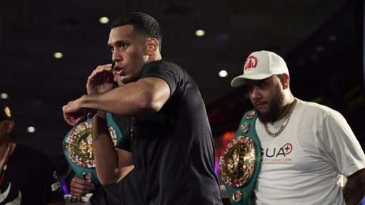 El reto de David Benavidez se intensifica tras la derrota de Canelo