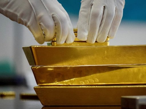 El Oro Alcanza un Nuevo Récord Histórico Superando los 3,960 Dólares