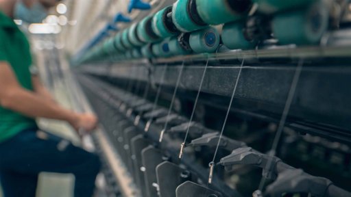 Política Tarifária dos EUA sob Trump Gera Incerteza e Reconfigura o Comércio Global