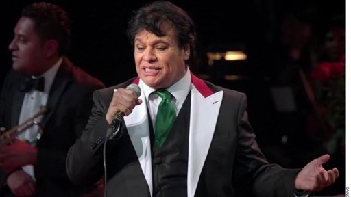 Proyección Histórica del Concierto de Juan Gabriel en el Zócalo Capitalino