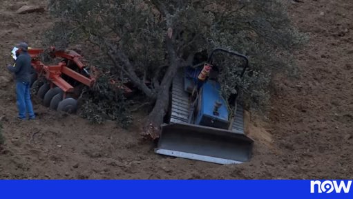 Trabalhador de 50 anos morre em despiste de trator em Alcoutim