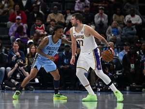 Ja Morant suspendu par les Memphis Grizzlies après des tensions avec son entraîneur