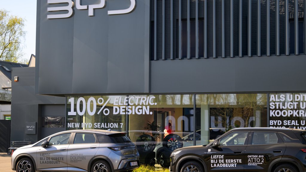 BYD reajusta estratégia global com foco no Paquistão e cautela na Europa