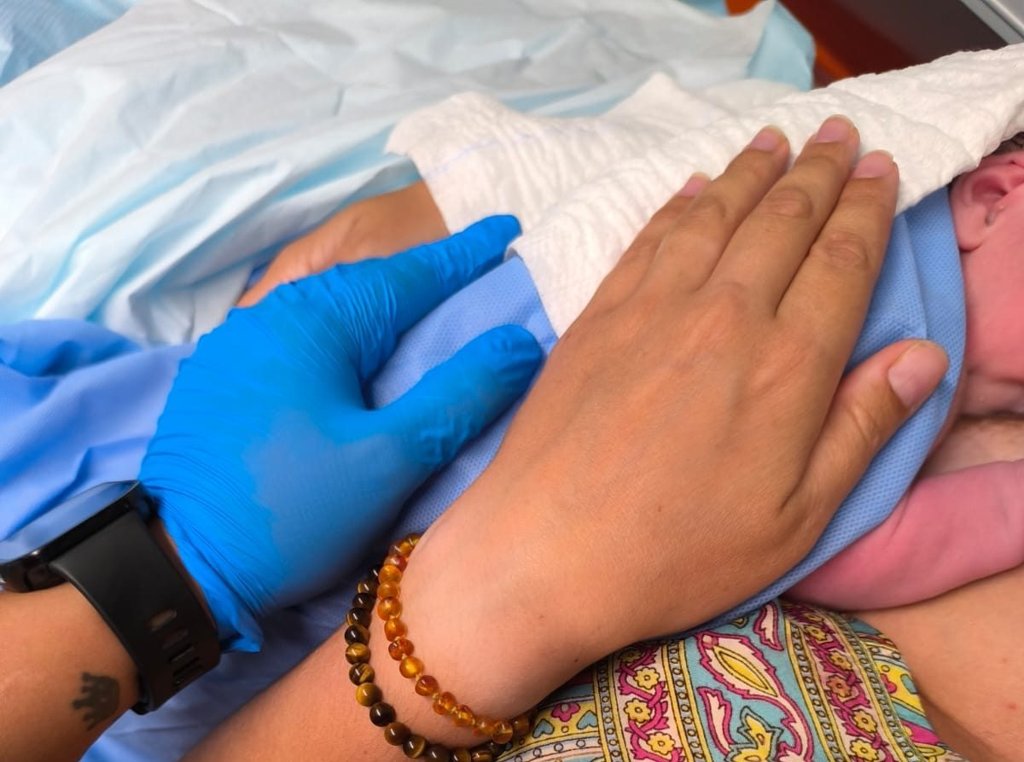 Impacto dos Encerramentos: Pelo Menos Três Bebés Nascem em Ambulâncias