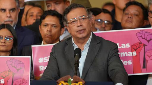 Gobierno Petro radica su tercera reforma tributaria en medio de un adverso clima político